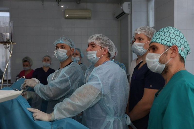 Врачи МГУ имени М.В. Ломоносова провели новую для Тверской области операцию при аденоме предстательной железы